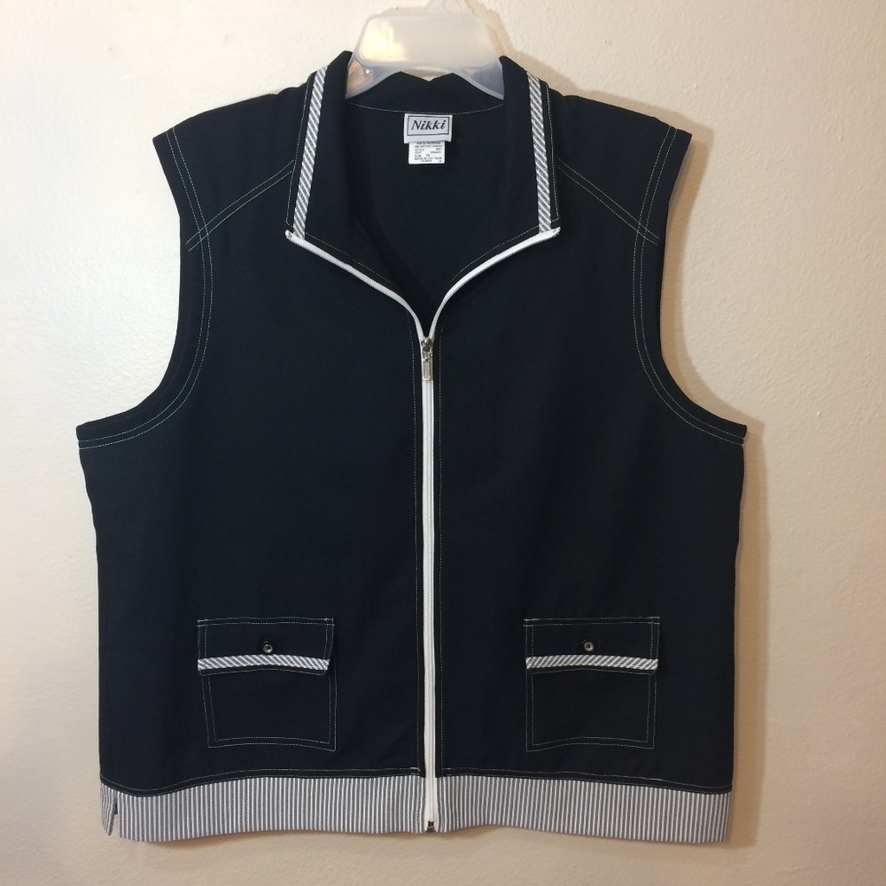 Nikki Vest